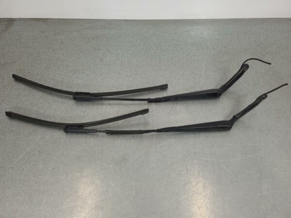 MERCEDES SPRINTER 2006-2018 WIPER ARM FRONT (PAIR), NCV3, 10/06-04/18