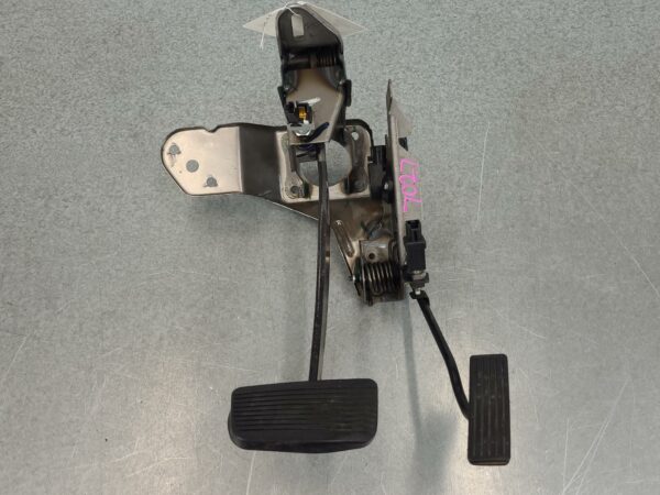 FORD RANGER 2009-2011 PEDAL ASSEMBLY ACCELERATOR PEDAL, PK, 04/09-06/11