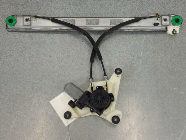 RENAULT MASTER 2011-2024 RIGHT FRONT WINDOW REG/MOTOR X62, POWER, 09/11-