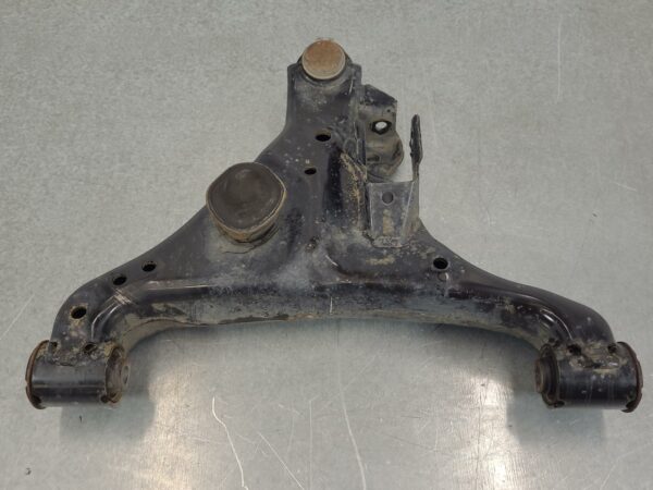 NISSAN NAVARA 2020-2025 LEFT FRONT LOWER CONTROL ARM NP300, 12/20-