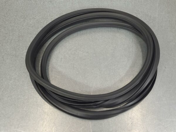 NISSAN NAVARA BODY SEAL RUBBER NP300, RH FRONT, RUBBER SEAL, SINGLE CAB, 05/15-