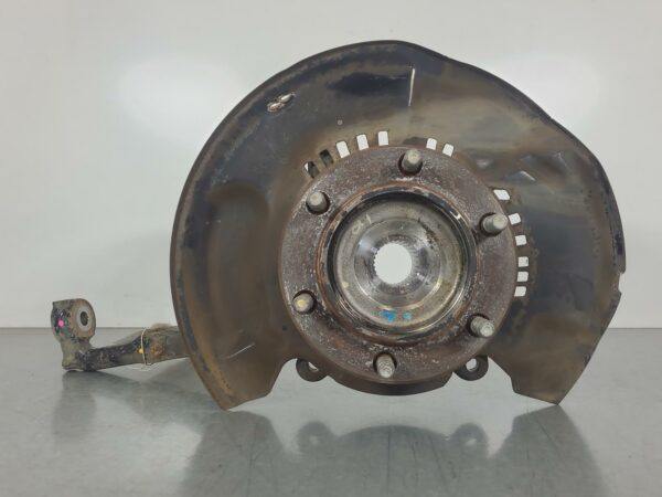 TOYOTA HILUX 2005-2015 RIGHT FRONT HUB ASSEMBLY 4WD, ABS TYPE, 02/05-08/15
