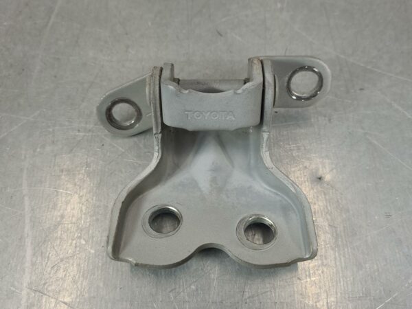 TOYOTA HILUX 2005-2015 DOOR HINGE/RUNNER LOWER, RH FRONT, 03/05-08/15
