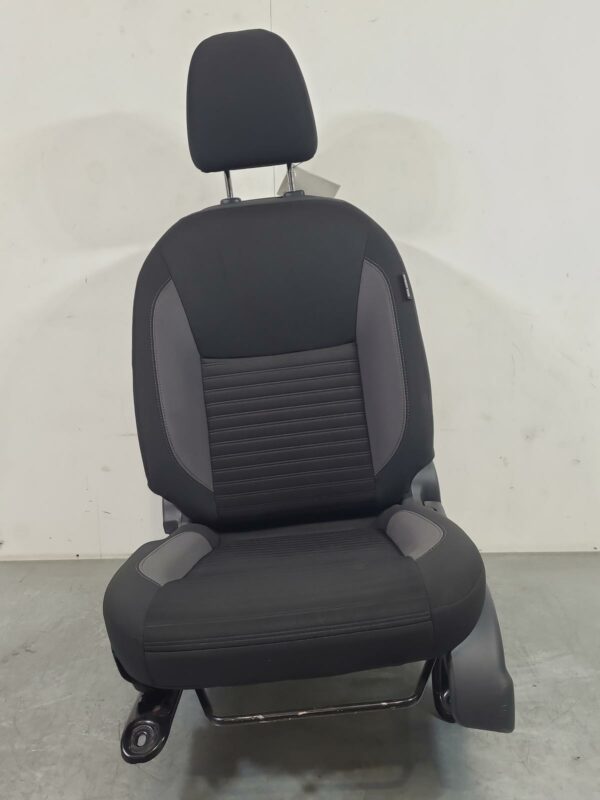 NISSAN NAVARA 2020-2025 FRONT SEAT NP300, LH FRONT, CLOTH, BLACK, 12/20-