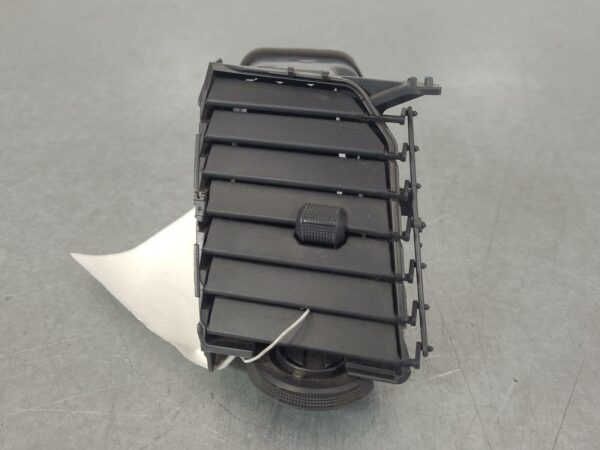 TOYOTA HILUX 2005-2015 TRIM PANEL DASH VENT, LH CENTRE (NEXT TO STEREO), BLACK,