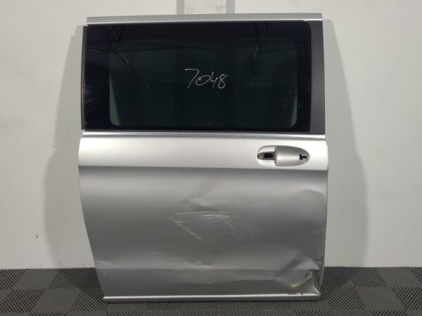 MERCEDES VITO 2015-2024 RIGHT REAR DOOR 447, W/ WINDOW GLASS, POWER TYPE, 03/15-