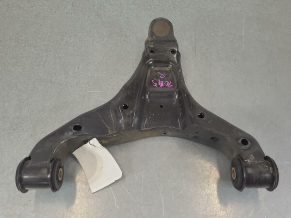 MERCEDES SPRINTER 2006-2018 RIGHT FRONT LOWER CONTROL ARM SINGLE WHEEL TYPE, NCV