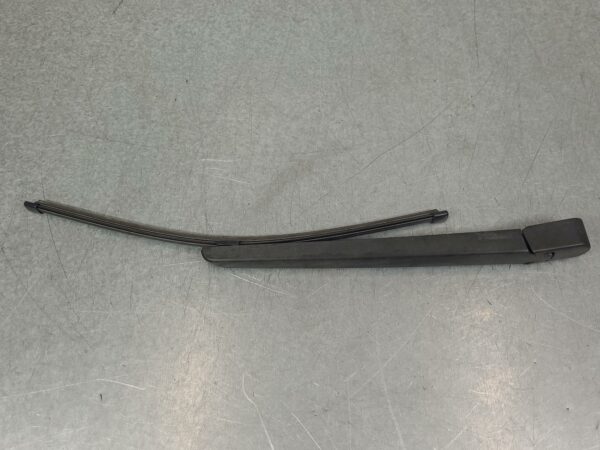MERCEDES VITO 2015-2024 WIPER ARM 447, TAILGATE, 03/15-