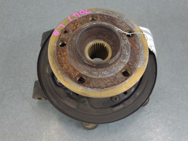 MERCEDES VITO 2015-2024 LEFT REAR HUB ASSEMBLY 447, RWD, 03/15-