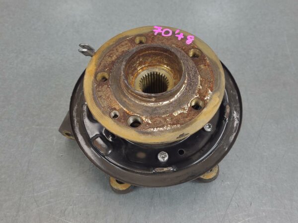 MERCEDES VITO 2015-2024 LEFT REAR HUB ASSEMBLY 447, RWD, 03/15-