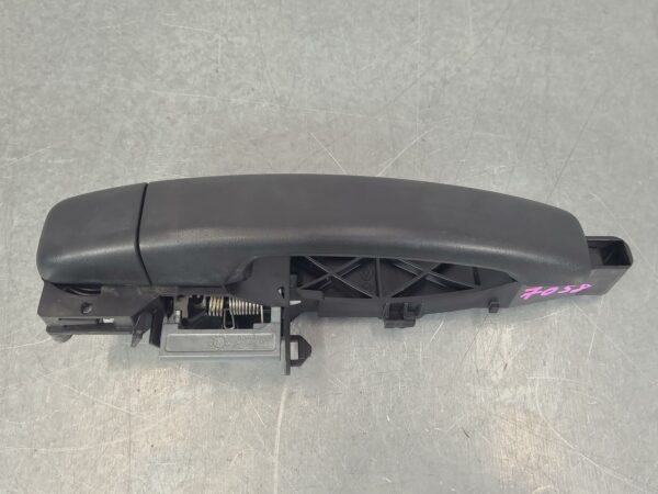 RENAULT TRAFIC 2015-2024 DOOR HANDLE RH FRONT, OUTER, NON BUTTON TYPE, X82, 01/1