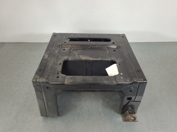 MERCEDES VITO 2004-2011 SEAT BOX 639 VAN 05/04-01/11