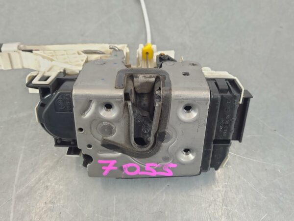 MERCEDES SPRINTER 2006-2018 LOCK MECHANISM RIGHT FRONT DOOR LOCK, NCV3, 10/06-04