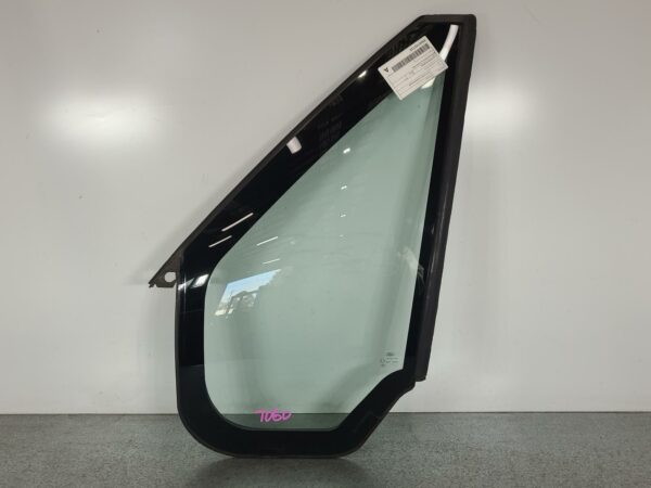 FORD TRANSIT 2006-2014 LEFT FRONT 1/4 DOOR GLASS VM SI-II, 07/06-02/14