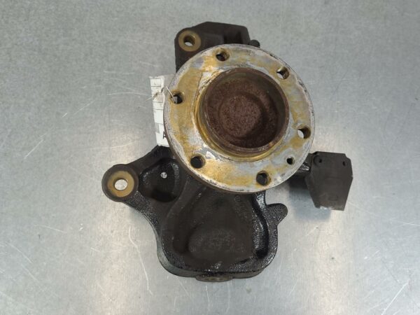 MERCEDES SPRINTER 2006-2018 RIGHT FRONT HUB ASSEMBLY NCV3, SUPER SINGLE WHEEL TY