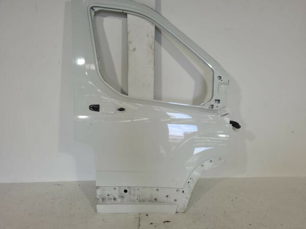 LDV DELIVER 9 2020-2024 RIGHT FRONT DOOR 07/20-