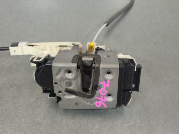 MERCEDES SPRINTER 2006-2018 LOCK MECHANISM RIGHT FRONT DOOR LOCK, NCV3, 10/06-04
