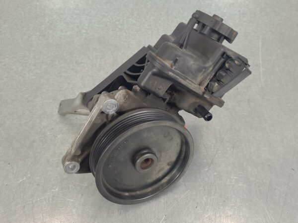 MERCEDES SPRINTER 2011-2018 STEERING PUMP DIESEL, 2.1, NCV3, 02/11-04/18