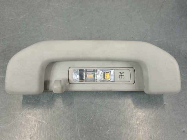 MERCEDES VITO 2015-2024 COURTESY LIGHT 447, FRONT (RH SIDE), 03/15-