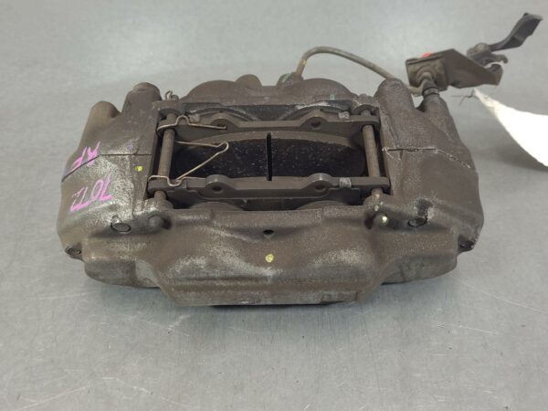 TOYOTA HILUX 2010-2015 CALIPER RH FRONT, 4WD, 13WG CALIPER CASTING NUMBER, VSC T