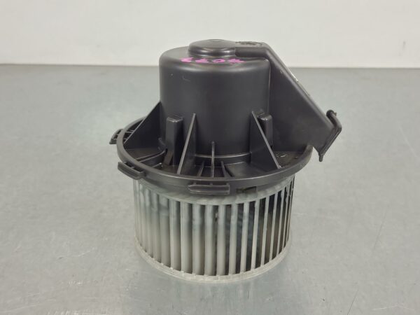 MERCEDES SPRINTER 2006-2018 HEATER FAN MOTOR NCV3, 10/06-04/18