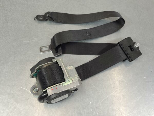 MERCEDES SPRINTER 2006-2018 SEAT BELT LH FRONT, SEAT BELT ONLY, NCV3, 10/06-04/1