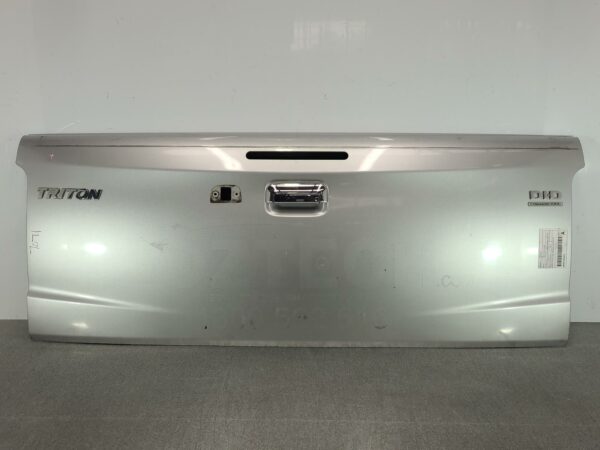 MITSUBISHI TRITON 2015-2018 BOOTLID/TAILGATE TAILGATE, MQ, W/ REVERSE CAMERA &am