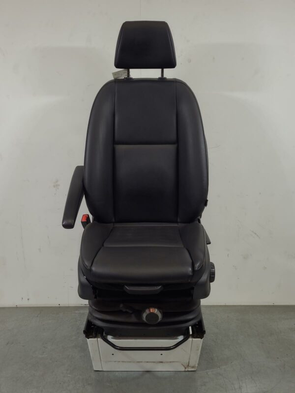 MERCEDES SPRINTER 2018-2024 FRONT SEAT LH FRONT, VS30, LEATHER, 05/18-