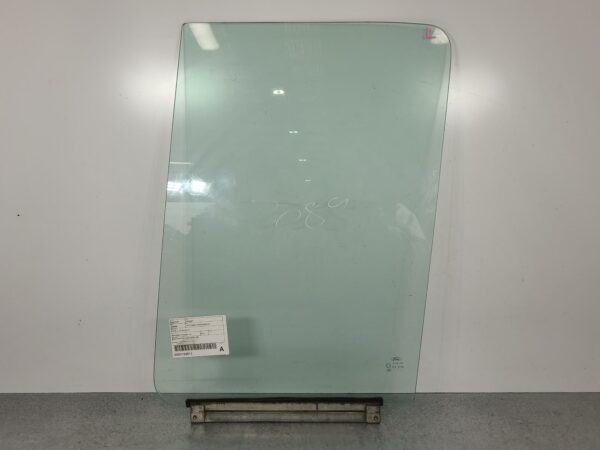 FORD TRANSIT 2006-2014 LEFT FRONT DOOR WINDOW VM SI-II, 07/06-02/14