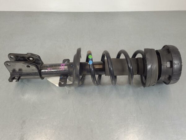 RENAULT TRAFIC 2015-2025 RIGHT FRONT STRUT X82, 01/15-