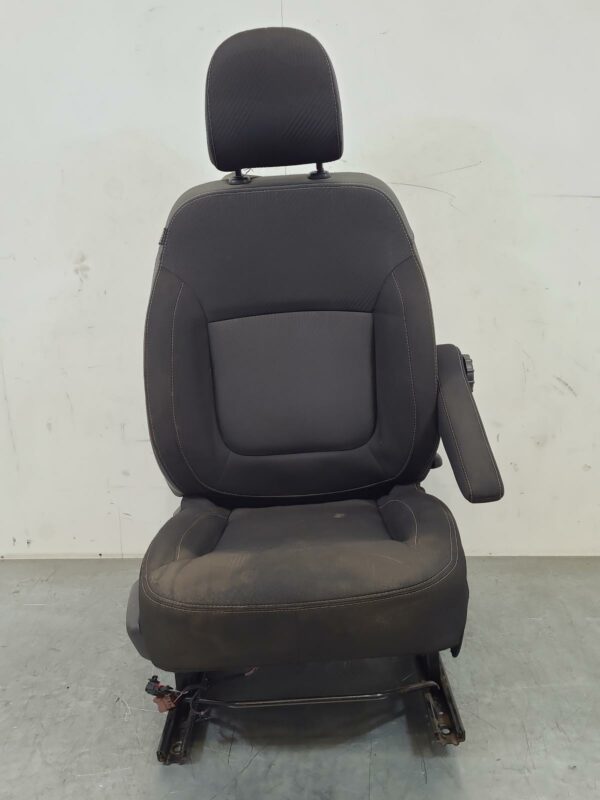 RENAULT TRAFIC 2015-2024 FRONT SEAT RH FRONT (BUCKET SEAT TYPE), X82, CLOTH, 01/