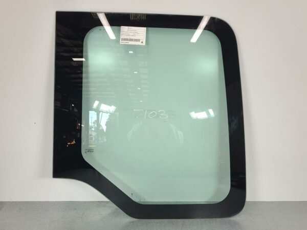 RENAULT MASTER 2011-2024 REAR/TAILGATE GLASS BARN DOOR GLASS (RH SIDE), X62, VAN