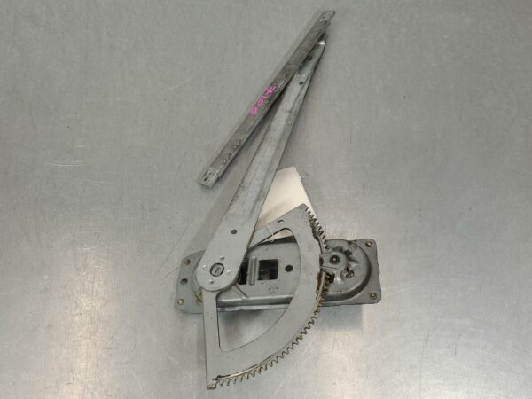 FORD TRANSIT 2000-2006 RIGHT FRONT WINDOW REG/MOTOR VH-VJ, POWER, 10/00-08/06