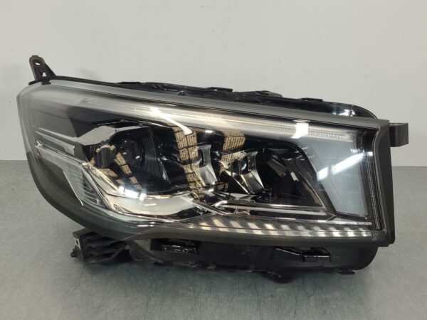 LDV DELIVER 9 2022-2024 RIGHT HEADLAMP LED TYPE, eDELIVER 9, 08/22-