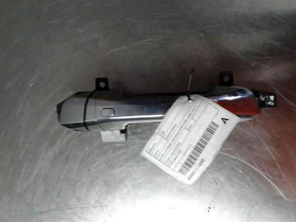 LDV T60 SK8C 07/2017-08/2021 DOOR HANDLE LEFT FRONT OUTER CHROME W/ KEYLESS TYPE