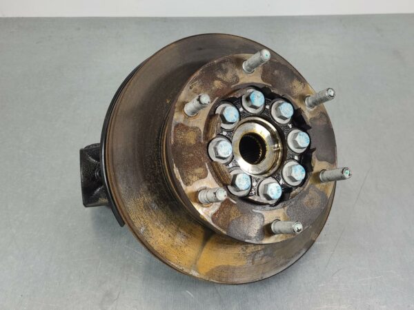 LDV DELIVER 9 2020-2025 LEFT FRONT HUB ASSEMBLY 07/20-