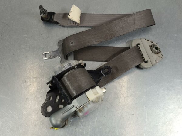 TOYOTA HILUX 2005-2011 SEAT BELT LH FRONT, SEAT BELT ONLY, DUAL CAB, BUCKET SEAT