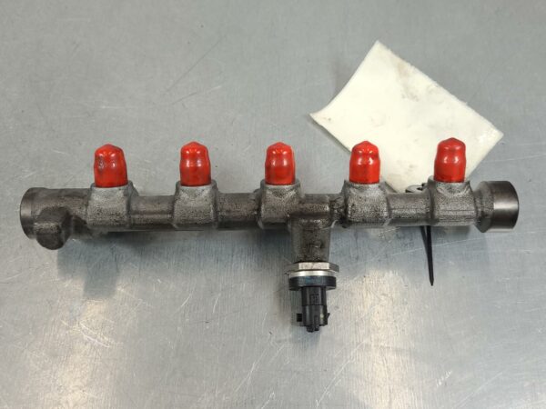 RENAULT MASTER 2011-2025 INJECTION RAIL X62, 09/11-