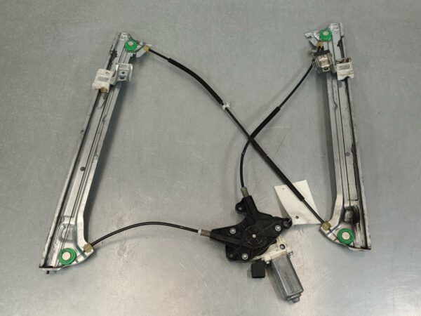 MERCEDES VITO 2004-2015 LEFT FRONT WINDOW REG/MOTOR 639, DOOR REG ASSY (REG AND