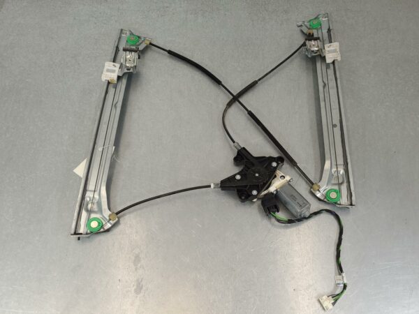 MERCEDES VITO 2004-2015 LEFT FRONT WINDOW REG/MOTOR 639, DOOR REG ASSY (REG AND