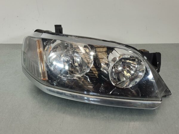 FORD TERRITORY 2009-2011 RIGHT HEADLAMP SY MKII, TX, BLACK INSERT TYPE, 05/09-04