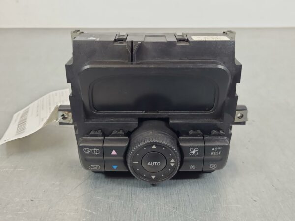 MERCEDES VITO 2004-2015 HEATER/AC CONTROLS FRONT, W/ SCREEN, NON REAR A/C TYPE,