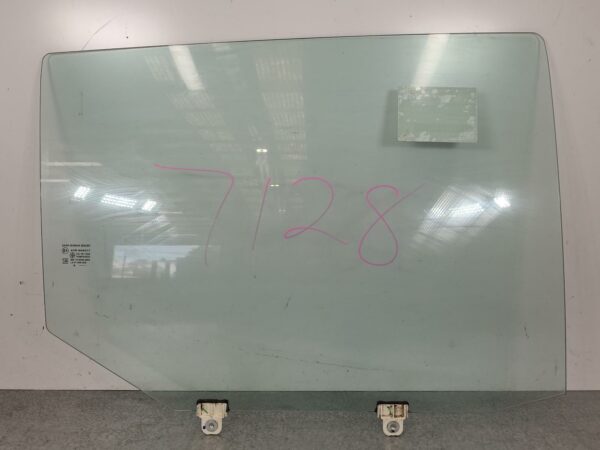 MITSUBISHI TRITON 2015-2023 RIGHT REAR DOOR WINDOW DUAL CAB, MQ-MR, 03/15-10/23