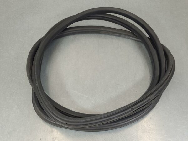 MERCEDES SPRINTER BODY SEAL RUBBER RH FRONT RUBBER SEAL, NCV3, VAN, 10/06-04/18