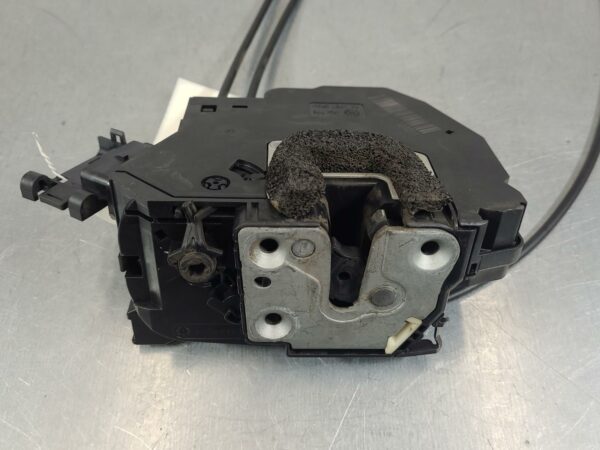 RENAULT TRAFIC 2015-2024 LOCK MECHANISM RIGHT REAR DOOR LOCK, NON DEADLOCKING TY