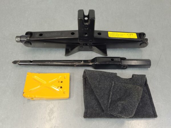 FORD TERRITORY 2004-2016 JACK/TOOL KIT SX-SZ, 05/04-12/16