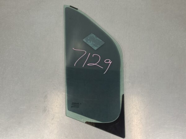 RENAULT MASTER 2011-2025 RIGHT FRONT 1/4 DOOR GLASS X62, 09/11-