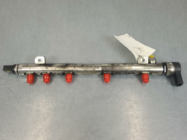 MERCEDES VITO 2004-2011 INJECTION RAIL 639 VAN 05/04-01/11