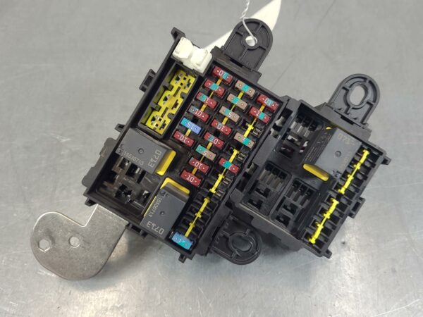 LDV DELIVER 9 2020-2024 FUSE BOX FUSE BOX, UNDER DASH, 07/20-