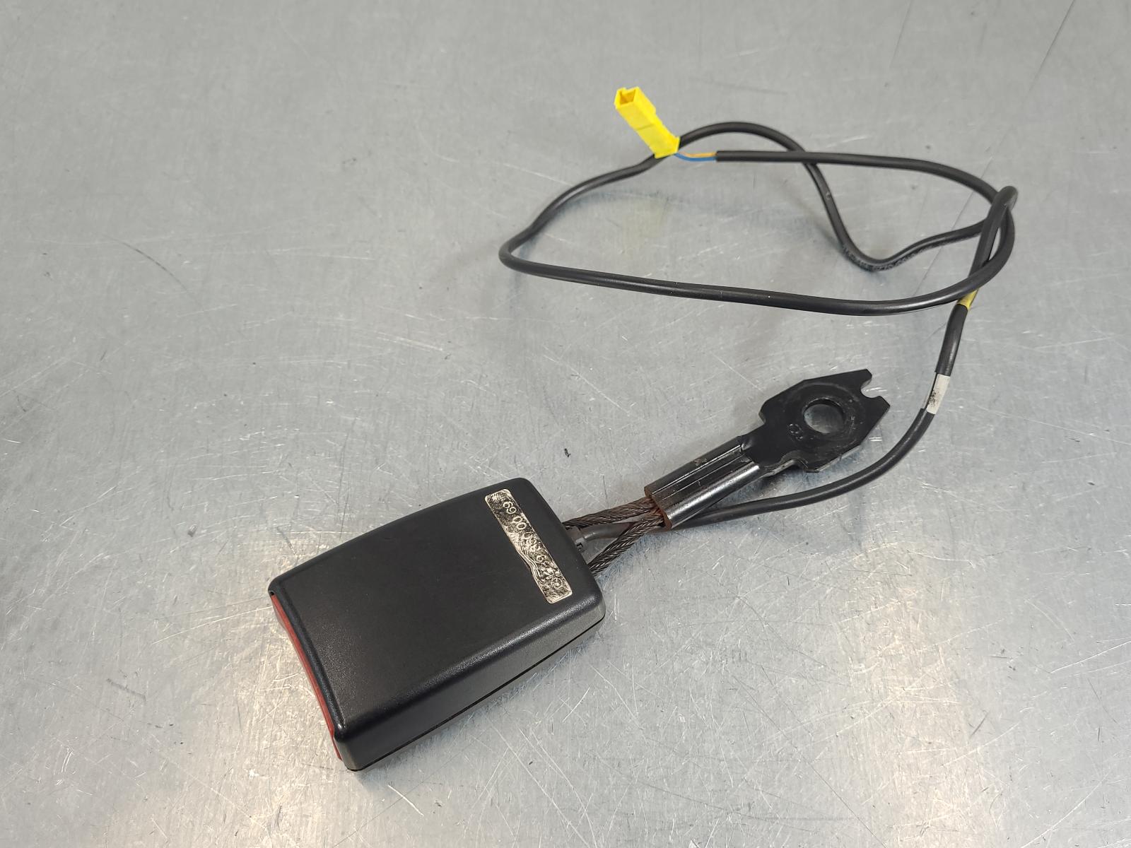 MERCEDES VITO 2011-2015 SEAT BELT RH FRONT, SEAT BELT STALK ONLY, 639, 02/11-02/